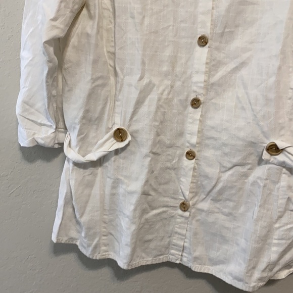 L FLAX White Lagenlook Button Down Shirt. 100% cotton. Runs a little large - Picture 4 of 9